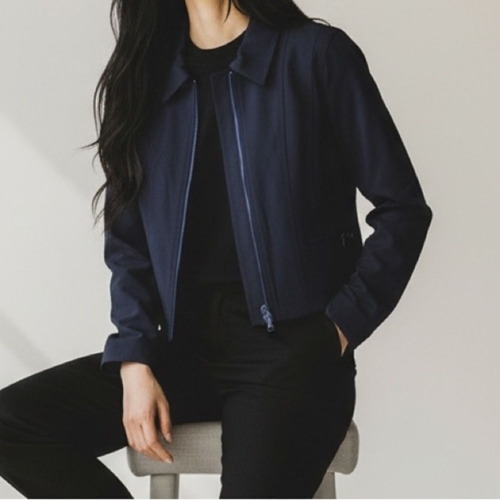 Cheap and Chic By Moschino Made in Italy Crop Log Sleeve Front Zip Navy Jacket 8